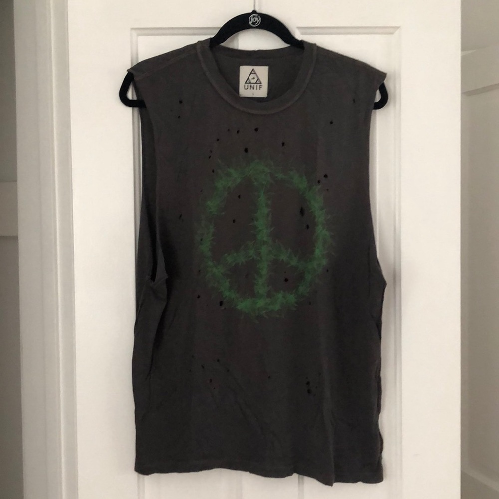 UNIF 🍁 peace sign tank
